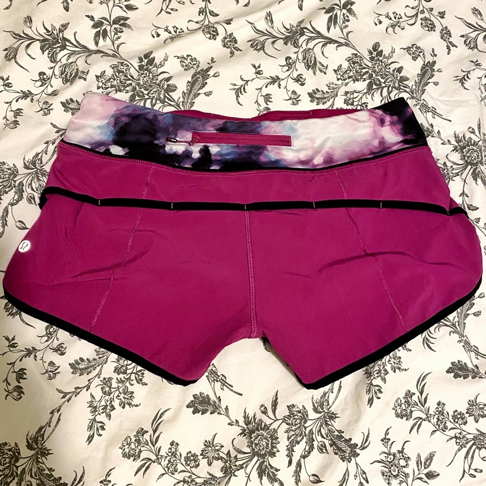 lululemon running short size 6